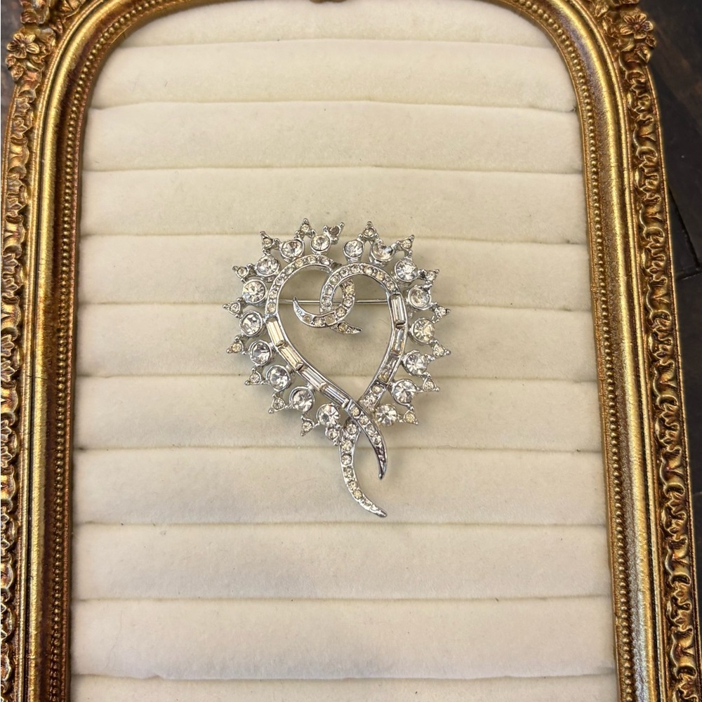 Vintage Rhinestone‎ Heart Brooch Pin Estate Sparkle Formal Wedding Party